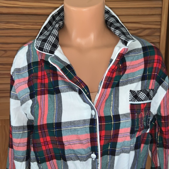Victoria’s Secret plaid flannel romper size large. 3/4 sleeve super cute comfy. - Picture 3 of 14